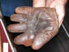 GloveBuckleInside.jpg (664044 bytes)